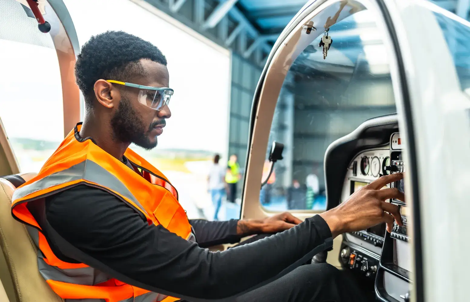 Avionics test engineer