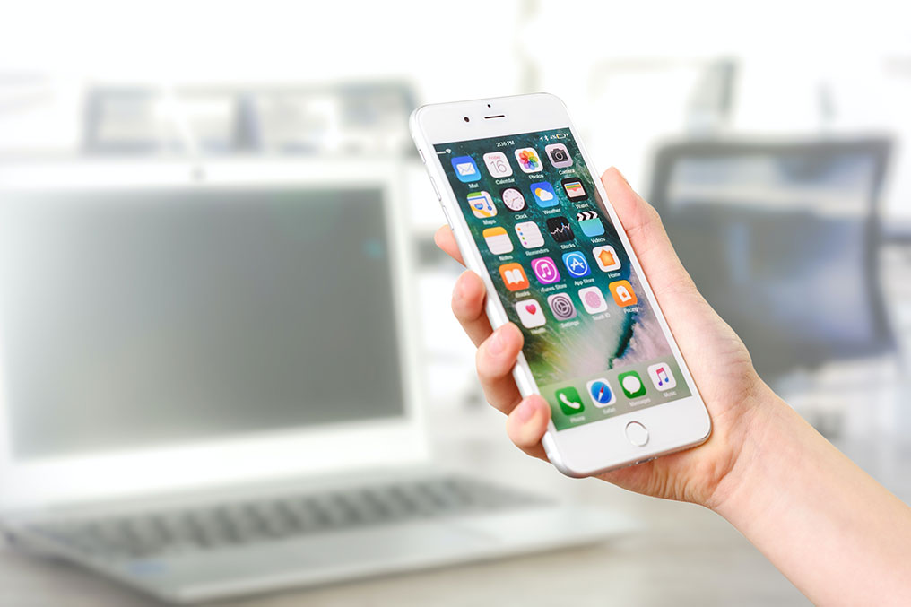 Using different social media platforms to find a new job