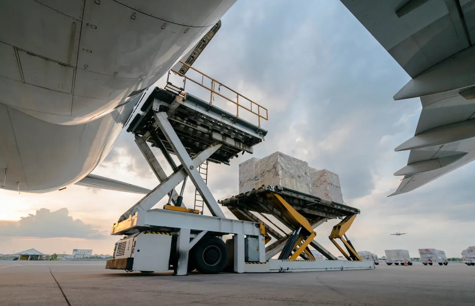 Cargo plane